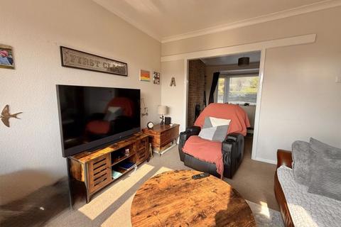 11 Castleton Close, Plymouth, PL3 5AE