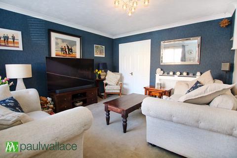 20 Dahlia Close, Cheshunt, Waltham Cross, EN7 6NW
