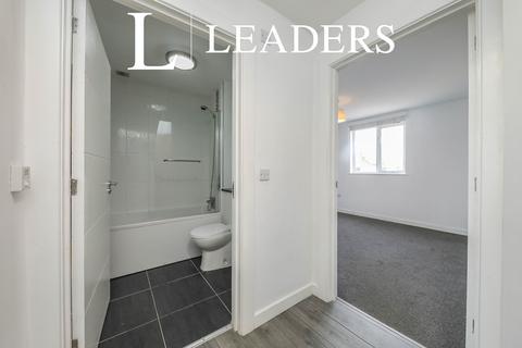 1 bedroom apartment to rent, Ingleton House, Priory Lane, NR35 1DB