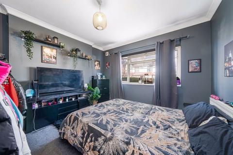 undefined, Belmont Road, Wallington, SM6
