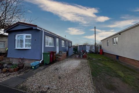 2 bedroom detached house for sale, Beech Avenue, Scunthorpe