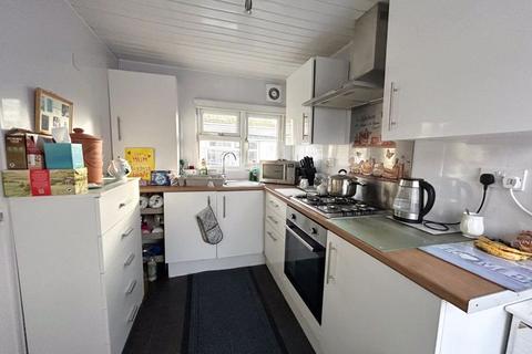 2 bedroom detached house for sale, Beech Avenue, Scunthorpe