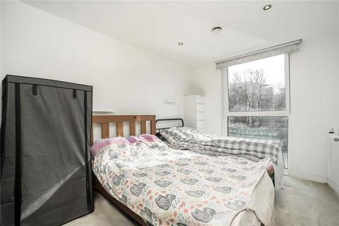 3 bedroom flat for sale, Seager Place, London SE8