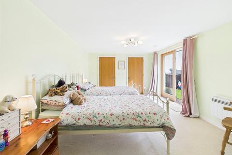 2 bedroom apartment for sale, Lantern Court, Hillsborough Road