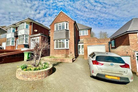 Elizabeth Grove, Dudley DY2