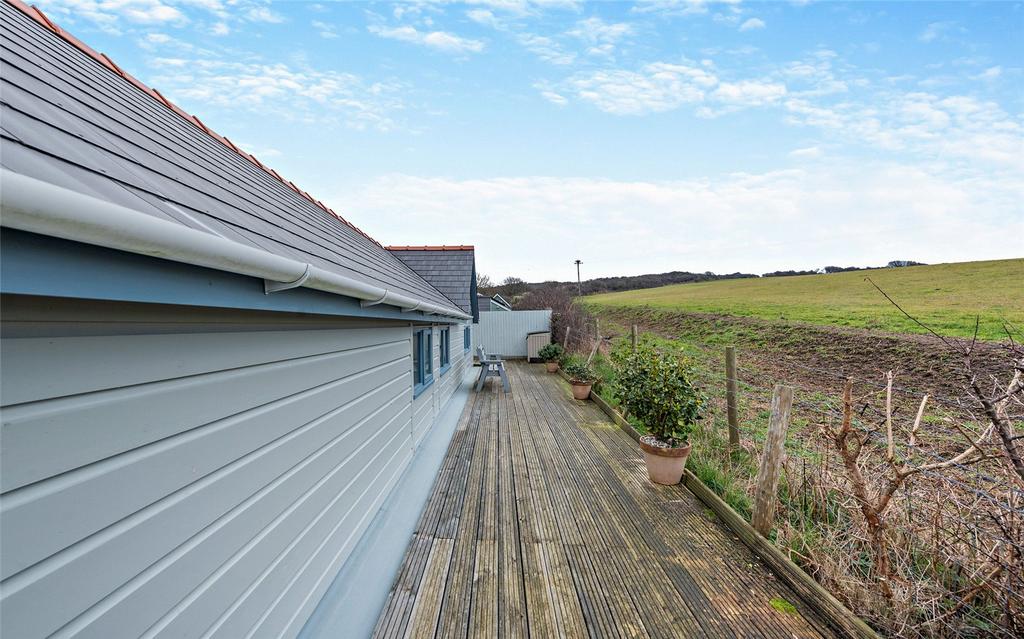 Rear Decked Area