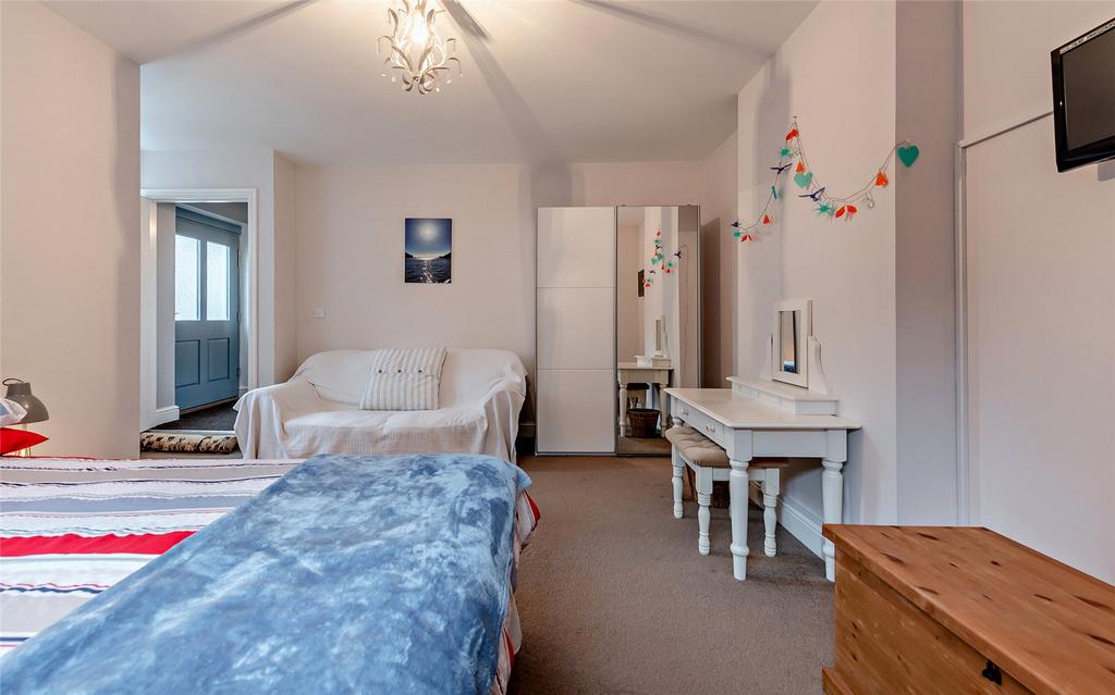 Double Bedroom