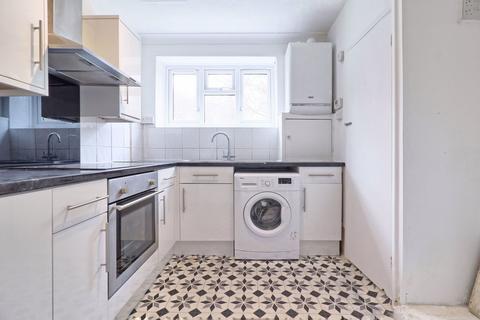 27 Clayburn Gardens, South Ockendon, RM15 6AT