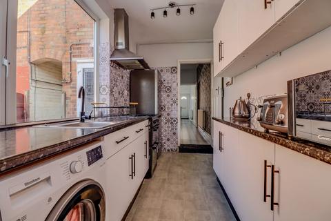3 bedroom end of terrace house for sale, Scott Street, Leicester, LE2