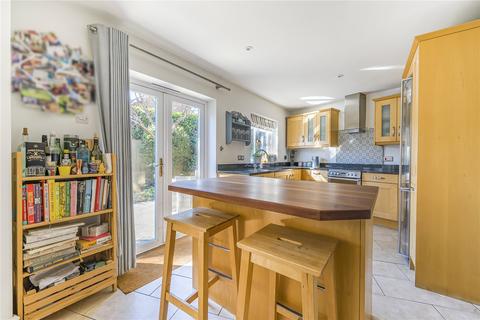 1 Hardbarrow Woods, Thakeham, Pulborough, RH20 3ES