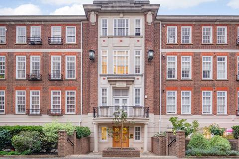 Cannon Hill, London N14