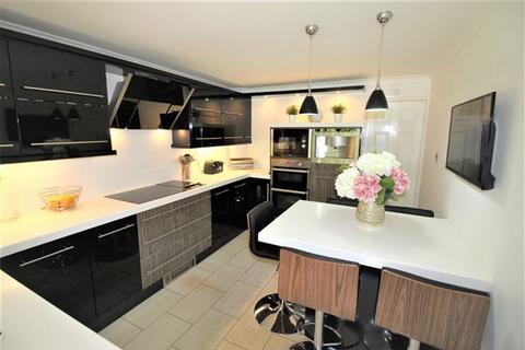 5 Ashleigh Drive, Sheffield, S12 2SA