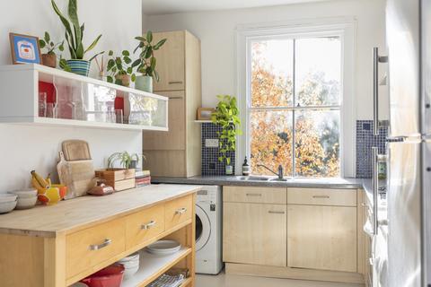 9b Wharfdale Road, London, N1 9SB