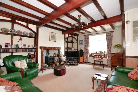 2 bedroom end of terrace house for sale, Esholt Lane, Shipley BD17