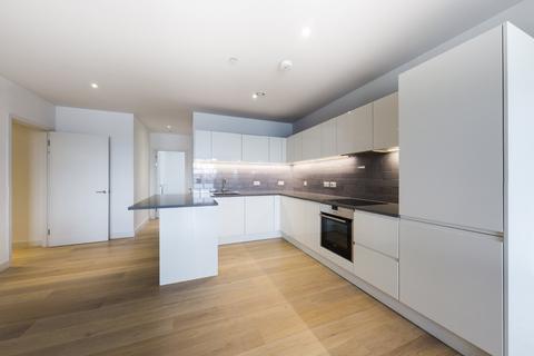 3 bedroom flat to rent, Liner House, 3 Royal Wharf Walk, London, E16