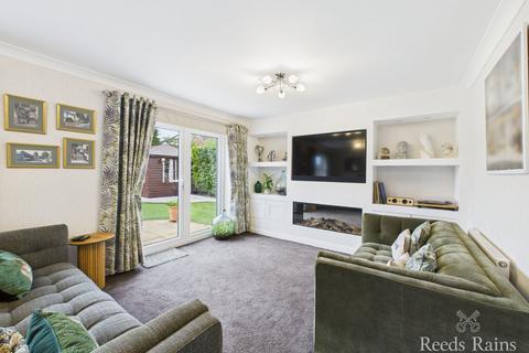 16 Chapel Close, Flamborough, Bridlington, YO15 1NZ