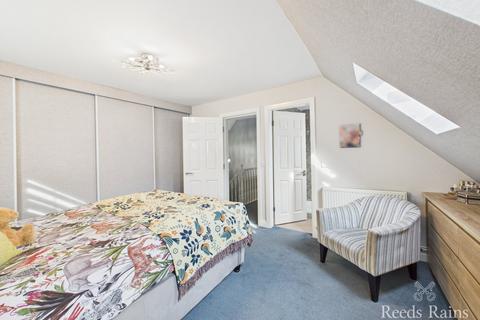 16 Chapel Close, Flamborough, Bridlington, YO15 1NZ