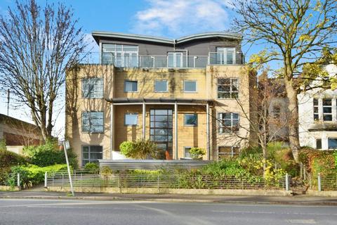 Wilmslow Road, Greater Manchester M20