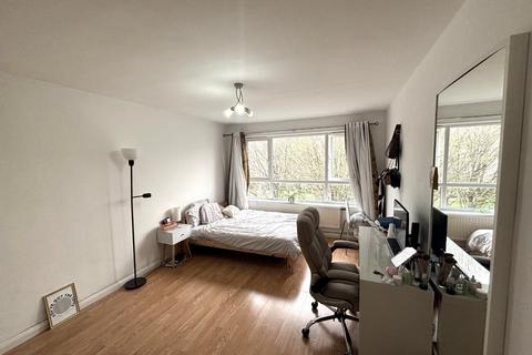 1 bedroom apartment for sale, Ingram Close, London SE11