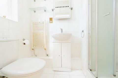 2 bedroom apartment for sale, Livingston Drive, Merseyside L17