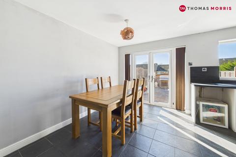 3 bedroom terraced house for sale, Otter Way, St Neots PE19