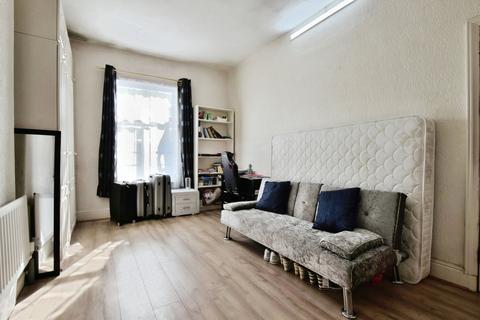 11 Barlow Road, Stretford, Manchester, M32 0RG