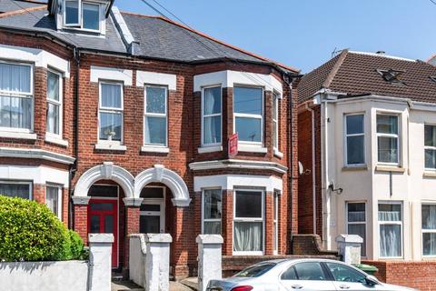 3 bedroom terraced house to rent, Ordnance Road, Hampshire SO15