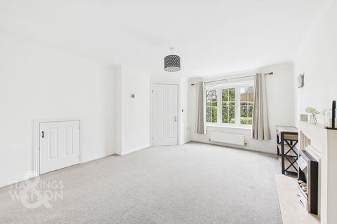 4 bedroom semi-detached house for sale, Mountbatten Drive, Sprowston, Norwich