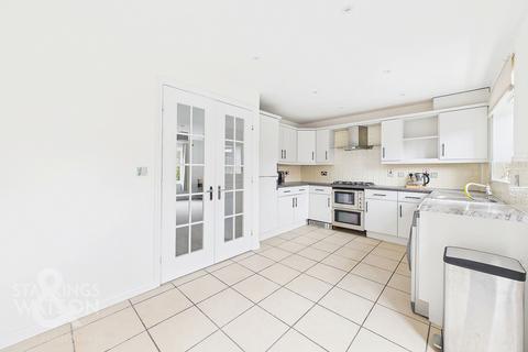 4 bedroom semi-detached house for sale, Mountbatten Drive, Sprowston, Norwich