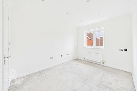 2 Mountbatten Drive, Norwich, NR6 7PJ
