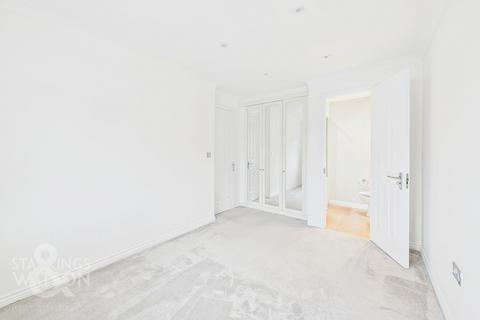 2 Mountbatten Drive, Norwich, NR6 7PJ