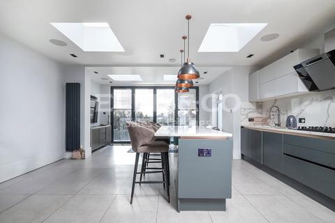 6 bedroom semi-detached house for sale, Tithe Walk, Mill Hill, London, NW7