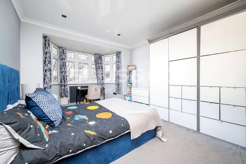 40 Tithe Walk, London, NW7 2QA