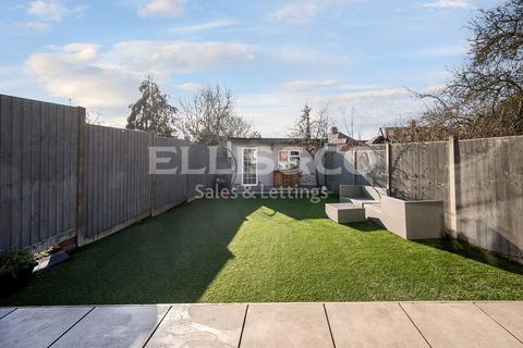 40 Tithe Walk, London, NW7 2QA