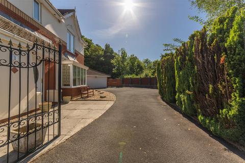 2 Cory Park, Llantarnam, Cwmbran, NP44 3HE