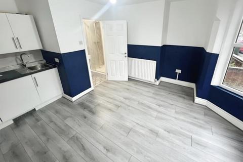4 bedroom end of terrace house for sale, Allesley Old Road, Chapelfields, Coventry, CV5