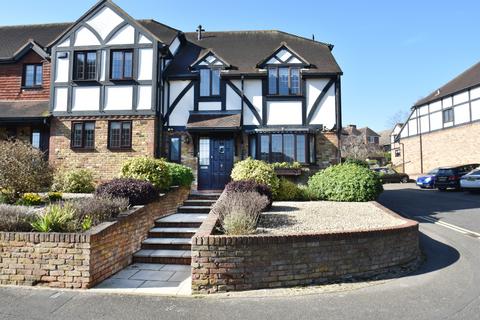 3 bedroom end of terrace house for sale, The Chyne, Gerrards Cross, Buckinghamshire, SL9