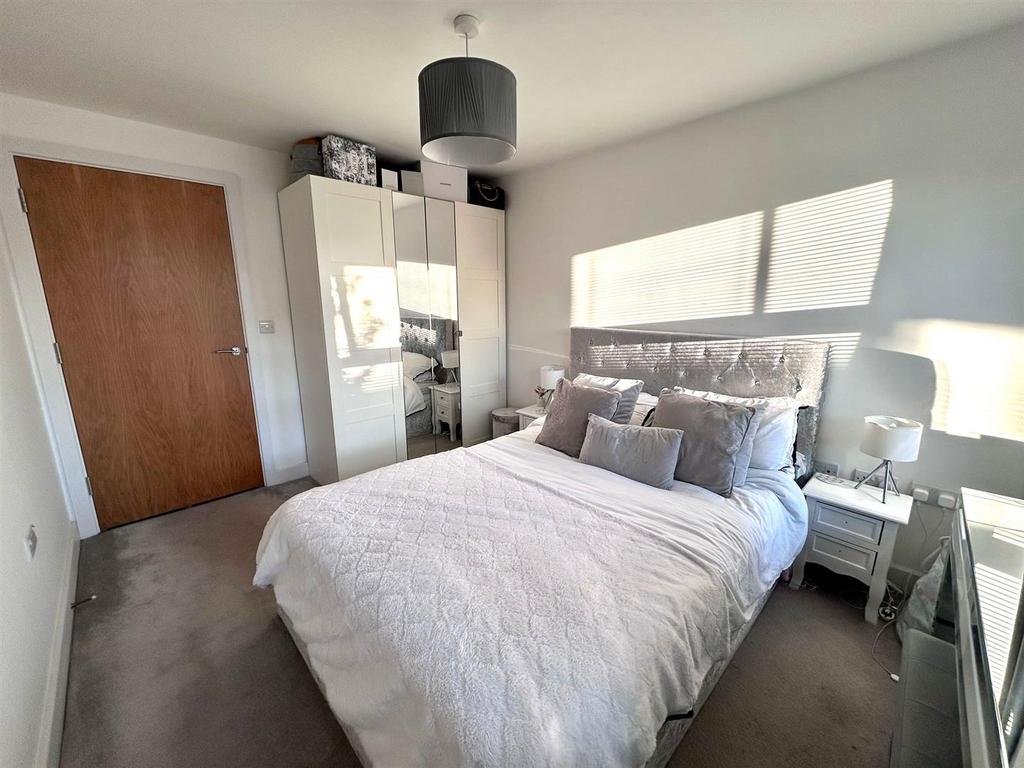 Bedroom 2.jpg