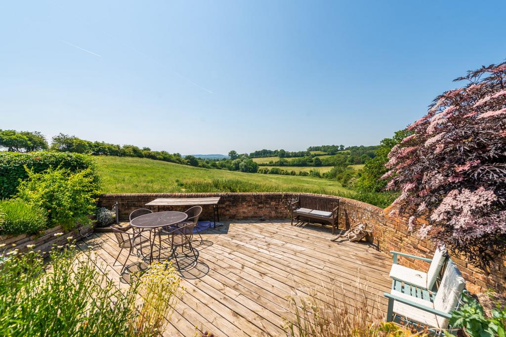 Seating Area/Views