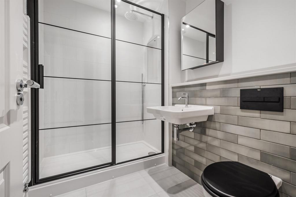 En-suite shower room