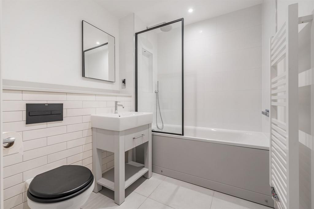 Family bathroom