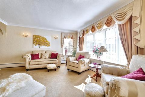 3 bedroom semi-detached bungalow for sale, Grasmere Crescent, Nuneaton CV11