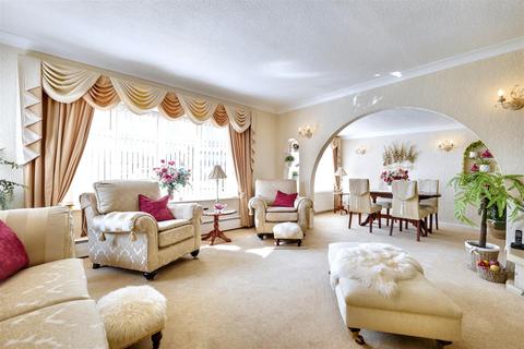 3 bedroom semi-detached bungalow for sale, Grasmere Crescent, Nuneaton CV11