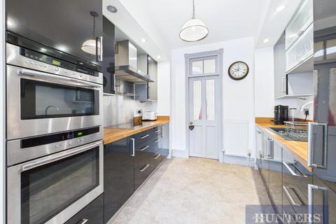3 Castle Crescent, Scarborough, YO11 1QZ