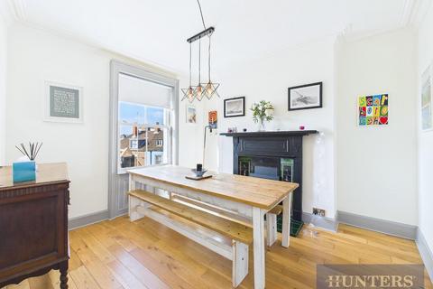 3 Castle Crescent, Scarborough, YO11 1QZ