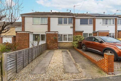 83 Arncliffe Drive, Knottingley, WF11 8SS