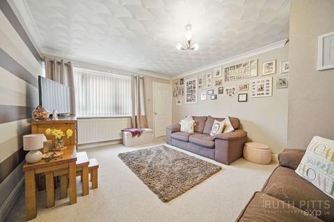 83 Arncliffe Drive, Knottingley, WF11 8SS