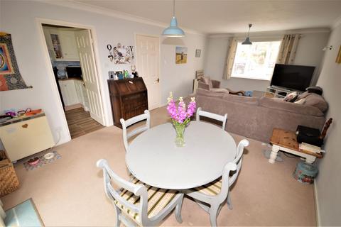 9 Abingdon Close, Thame, OX9 3GB
