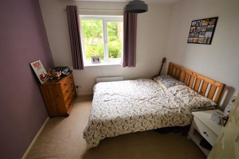 9 Abingdon Close, Thame, OX9 3GB
