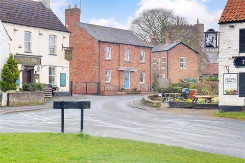 4 bedroom detached house for sale, The Green, North Newbald